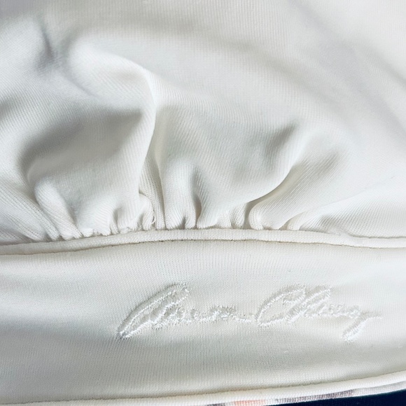 Reversible Halter Bikini Top.         Pre Owned - Picture 3 of 3